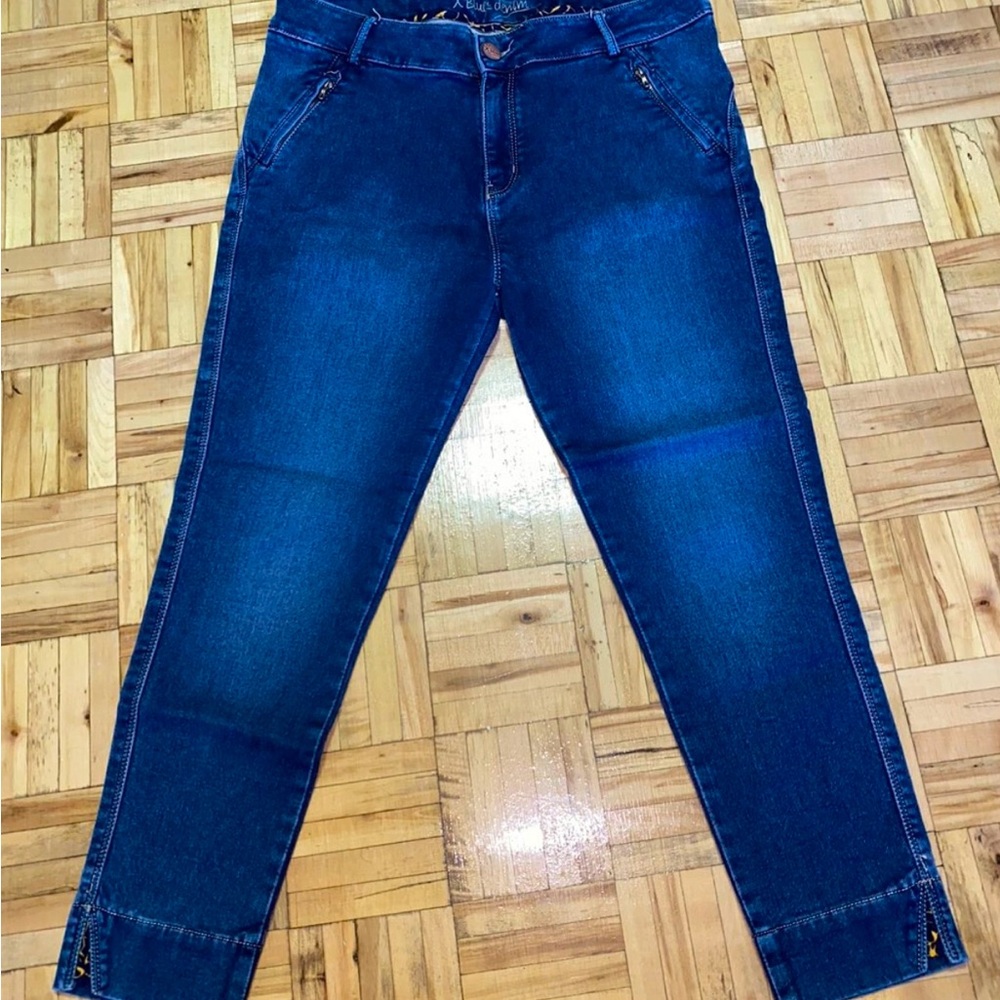 Women's Dark Blue Slim Fit Stretch Jeans